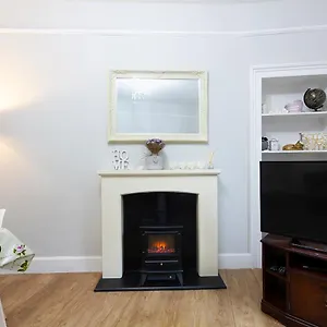 https://cosy-near-centre-edinburgh-apartment.edinburghhotelsuk.org